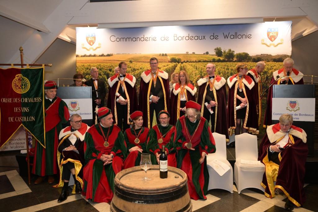 Cette image a un attribut alt vide ; le nom du fichier est photo-2025-11-28-17-28-46.jpg